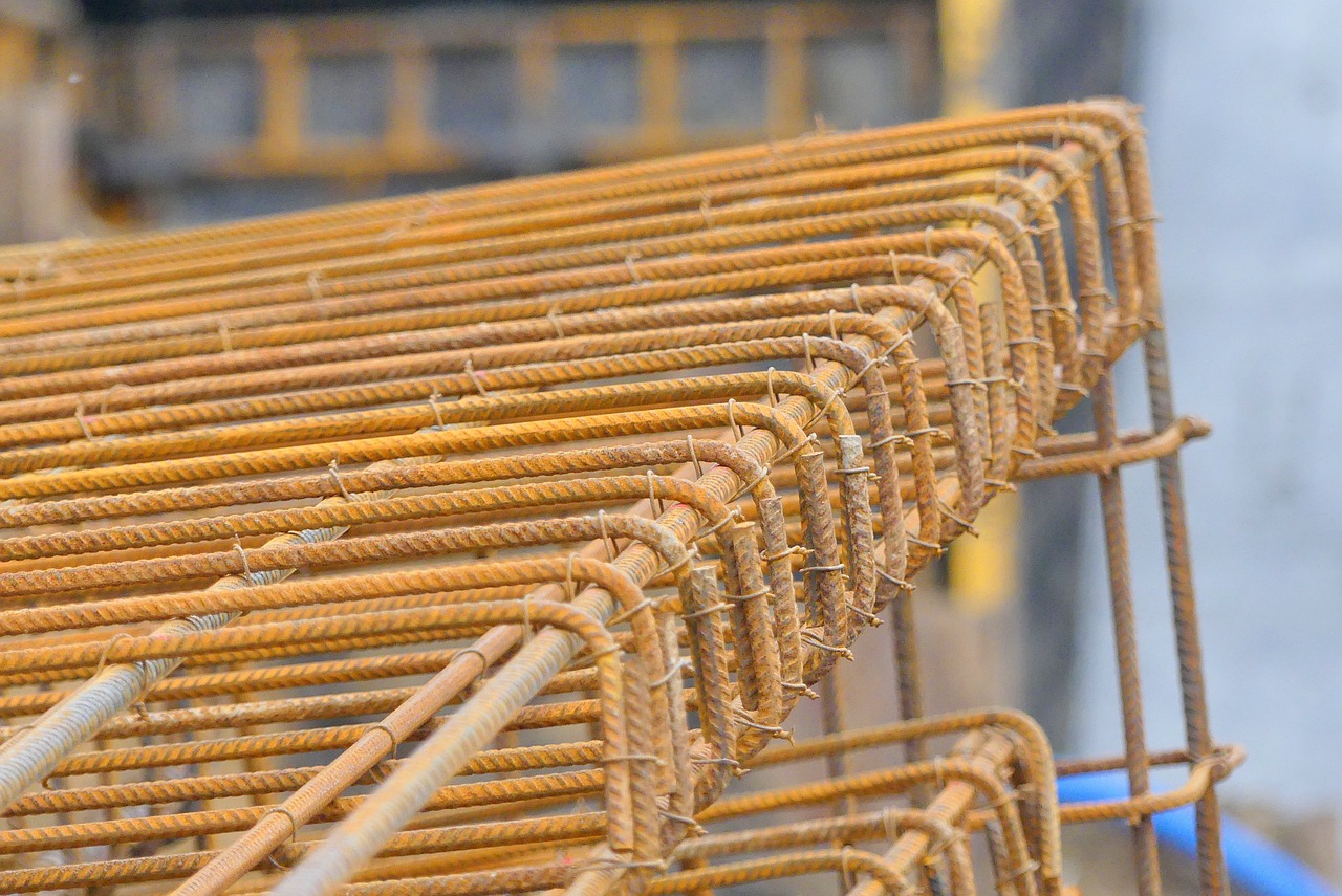 découvrez le renforcement de l'apprentissage, une approche révolutionnaire de l'intelligence artificielle permettant aux machines d'apprendre par essais et erreurs. explorez ses applications, méthodes et impact dans divers domaines tels que les jeux, la robotique et l'optimisation des systèmes.