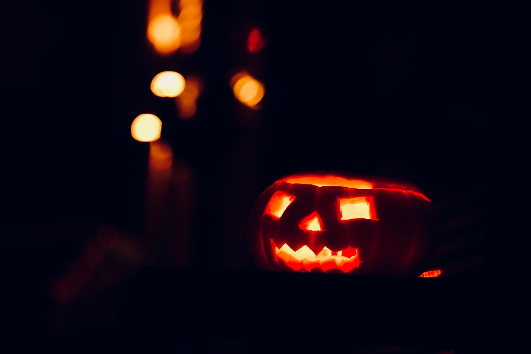 découvrez le marketing pumpkin, une stratégie innovante qui exploite la saisonnalité et la thématique des citrouilles pour engager votre audience. apprenez à créer des campagnes créatives, à stimuler l'imagination de vos clients et à booster vos ventes avec des idées originales et festives.